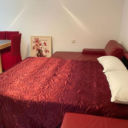 Apt. Sims Bei Stuttgart Flughafen/Metzingen 2-6 Person Штайненброн Экстерьер фото